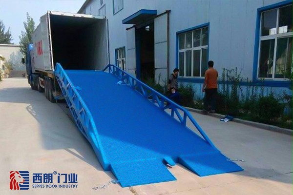 浦东新区卸货专用电动登车桥 浦东新区卸货专用电动登车桥