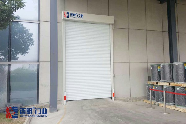 卷帘门 卷帘门