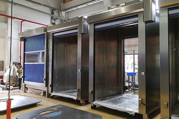 机械工厂设备间快速卷帘门