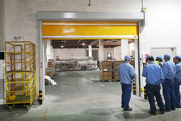 水泵制造工厂通道自动快速门2