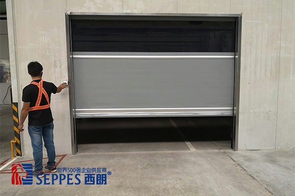 汽车喷涂车间快速卷帘门2 汽车喷涂车间快速卷帘门