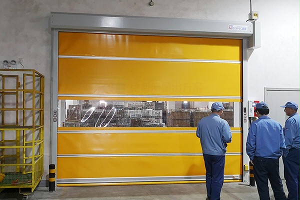 雷达感应智能快速卷帘门